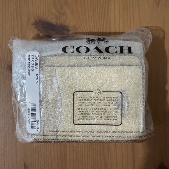 ❤️ Coach Zip Card Case In Signature Canvas - Picture 3 of 5